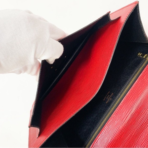 Louis Vuitton Monceau Handbag Epi Leather - Picture 9 of 11